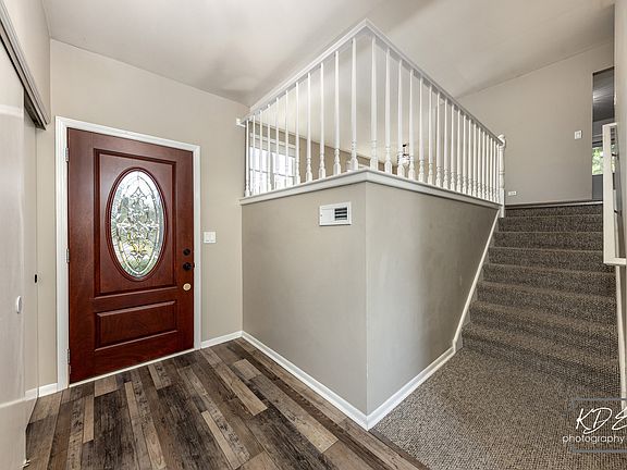 4th image of 23W468 Moraine Ct