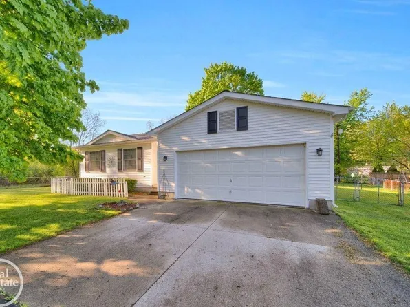 4717 Bree Rd, China, MI 48054