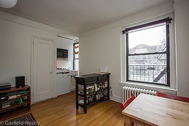 Rented by Garfield Realty 