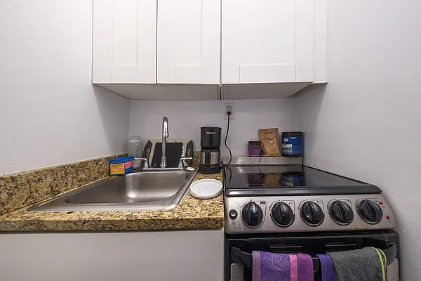 Rented by Rita S Citrin, LREB | media 2