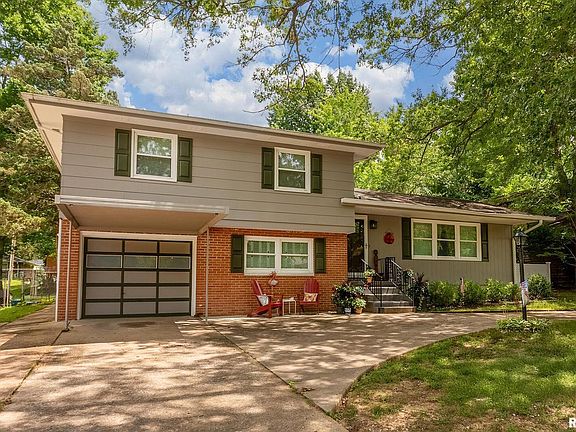 3rd image of 905 S Glenview Dr