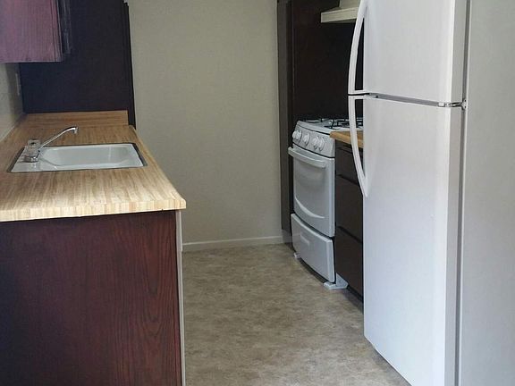 4th image of 1831 Purdue Ave APT 102