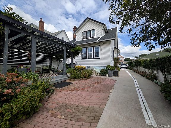 3rd image of 88-38 197th Street
