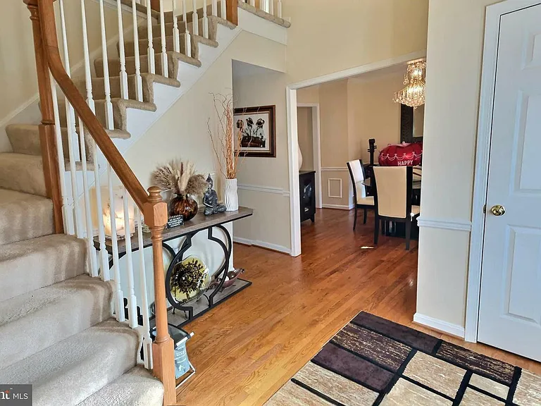 1501 Silverado Ct — Photo 15