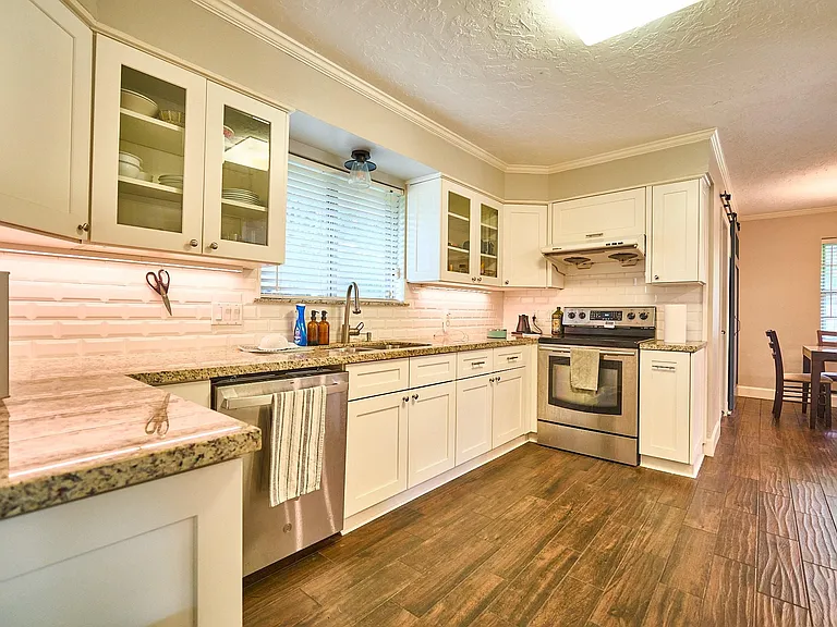 5506 Dumfries Dr — Photo 17