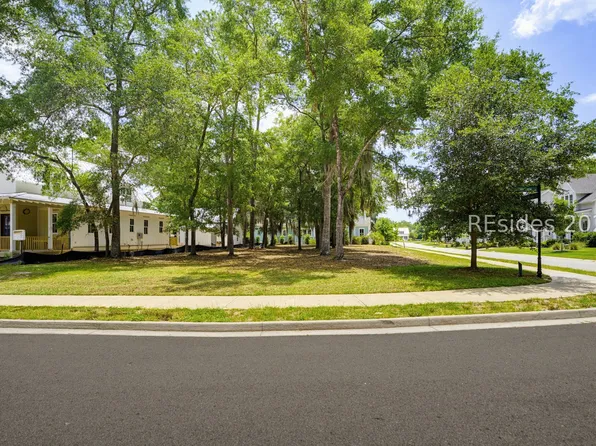 9 Botany Dr, Beaufort, SC 29907