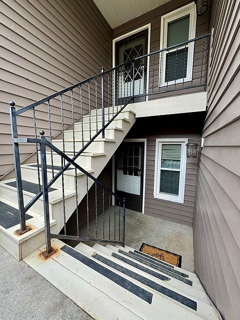 1st image of 344 Westchester Sq N APT B