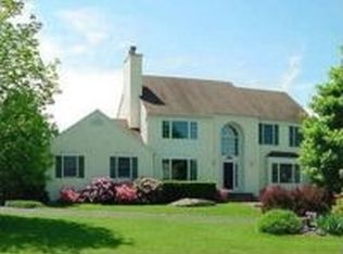 312 Meadow Run, Stewartsville, NJ 08886