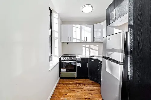 44 Malcolm X Blvd #6 Photo 1