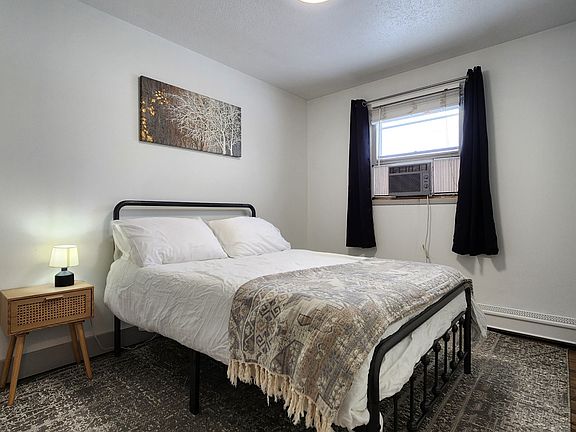 3rd image of 525 7th Ave E
