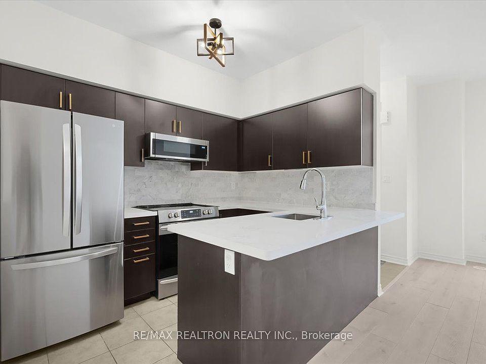 1st image of 8 Eaton Park Ln #17