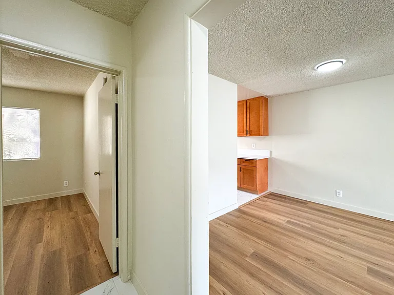 4375 York Blvd #111 — Photo 20