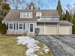 11718 W Walnut Rd, Wauwatosa, WI 53226