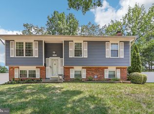 7515 Garrison Rd, Hyattsville, MD 20784