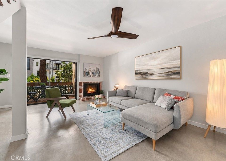 1st image of 15207 Magnolia Blvd Unit 119