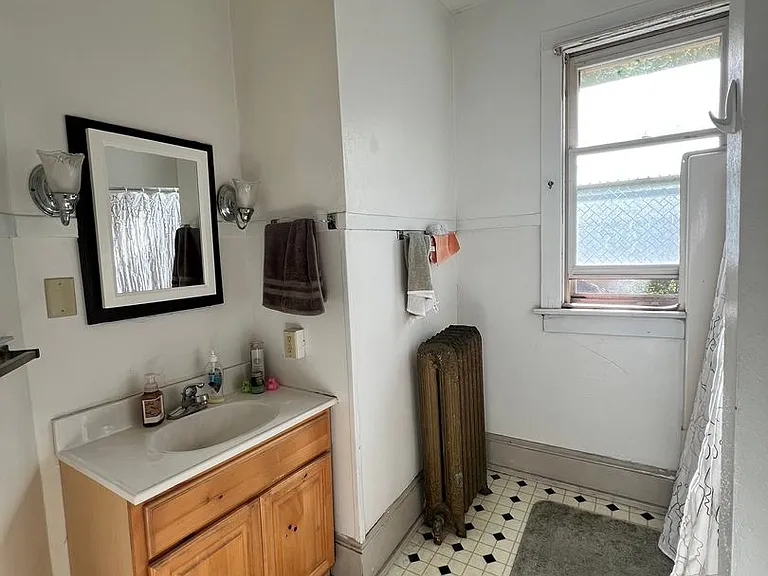 650 Jackson St — Photo 10
