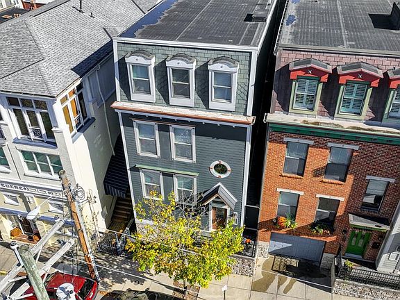2nd image of 1134 Belvedere St #A
