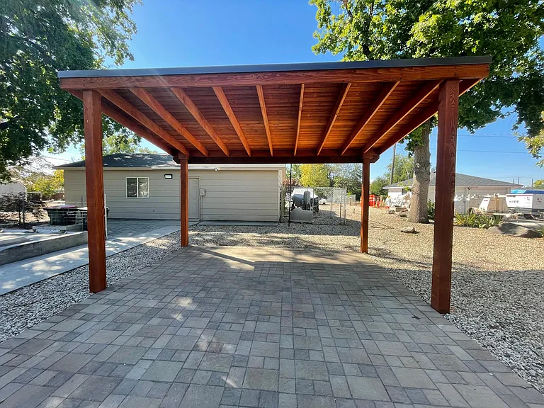 1225 N Main St — Photo 34