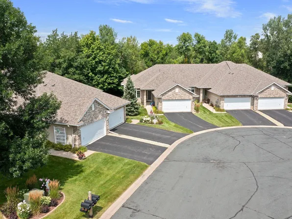 4992 W Oak Point Dr, Prior Lake, MN 55372