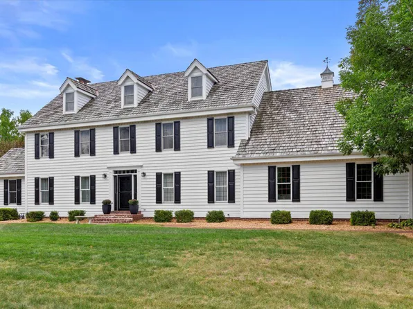 S27W35327 High Prairie COURT, Oconomowoc, WI 53066