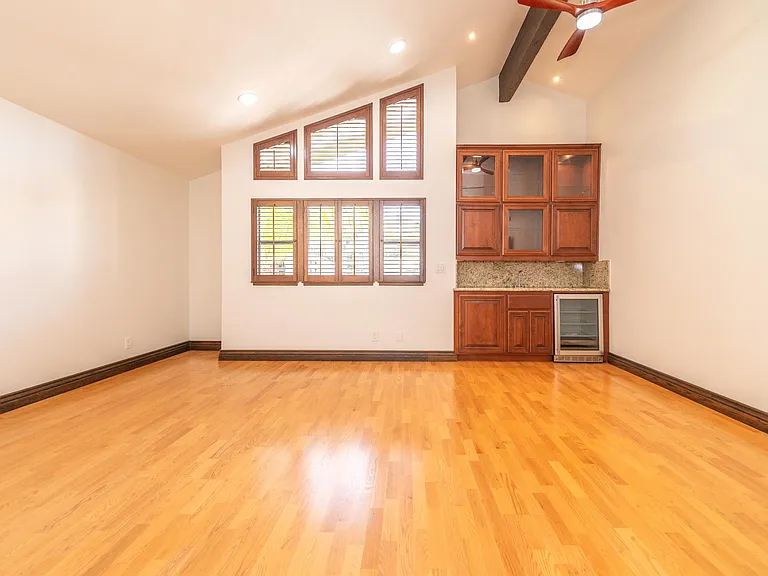 24692 Kings Rd — Photo 45