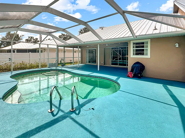 1860 Cobia Dr — Photo 39