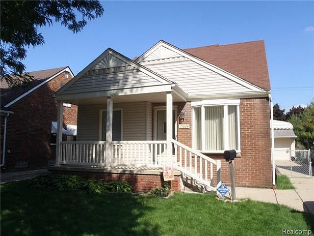 1st image of 15624 Englewood Ave
