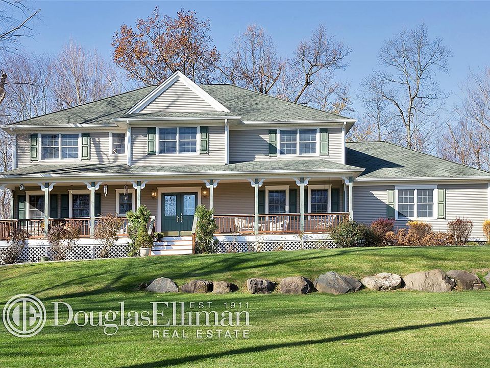 1st image of 15 Kent Dr