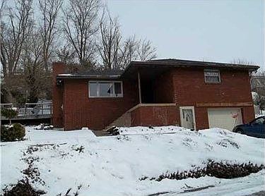 1st image of 1122 1st St