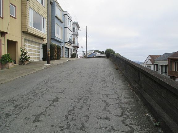 4th image of 2028 14th Ave