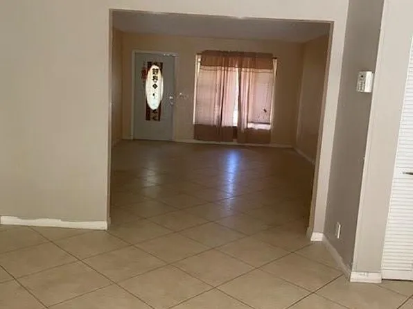 3157 NW 69th St, Fort Lauderdale, FL 33309