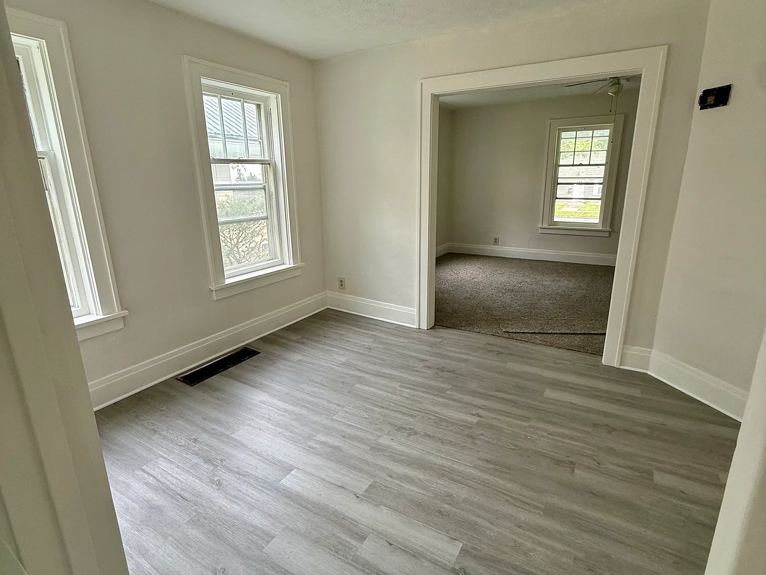 3 bed, 1600 sqft, $1,400 — Photo 1