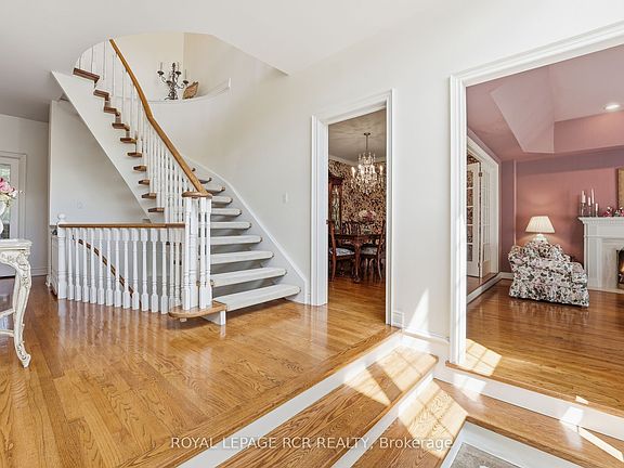 5th image of 193 Sherwood Pl