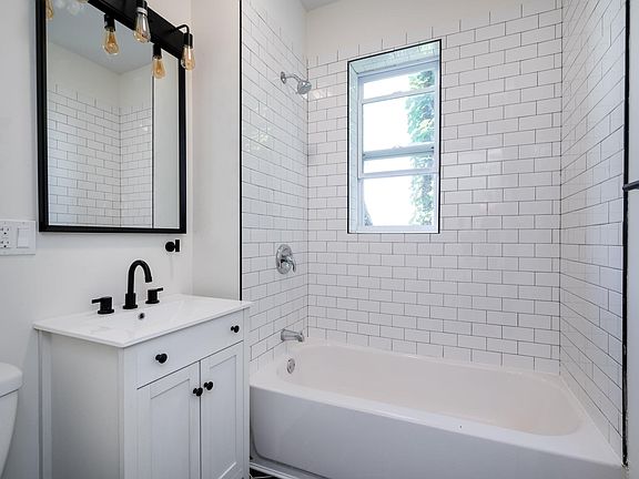 4th image of 1626 S Allport St #2F