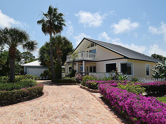 5th image of 9090 SE Yacht Club Cir
