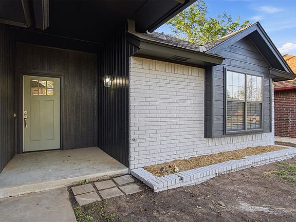 3rd image of 1137 SW 100th Ter