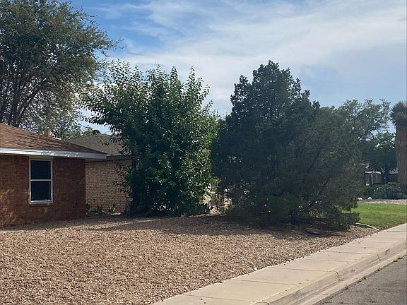 3rd image of 406 Mission Arch Dr