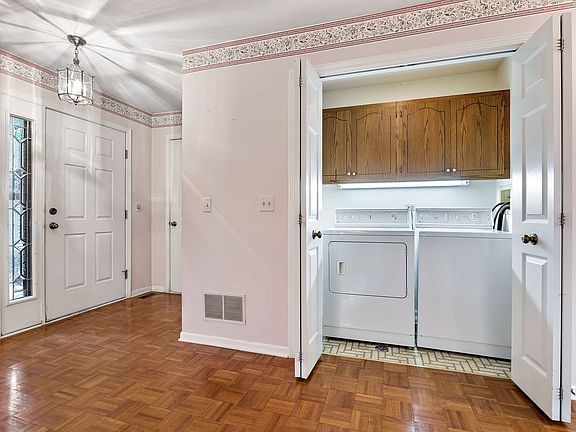 4th image of 1109 Lacebark Ct #1109