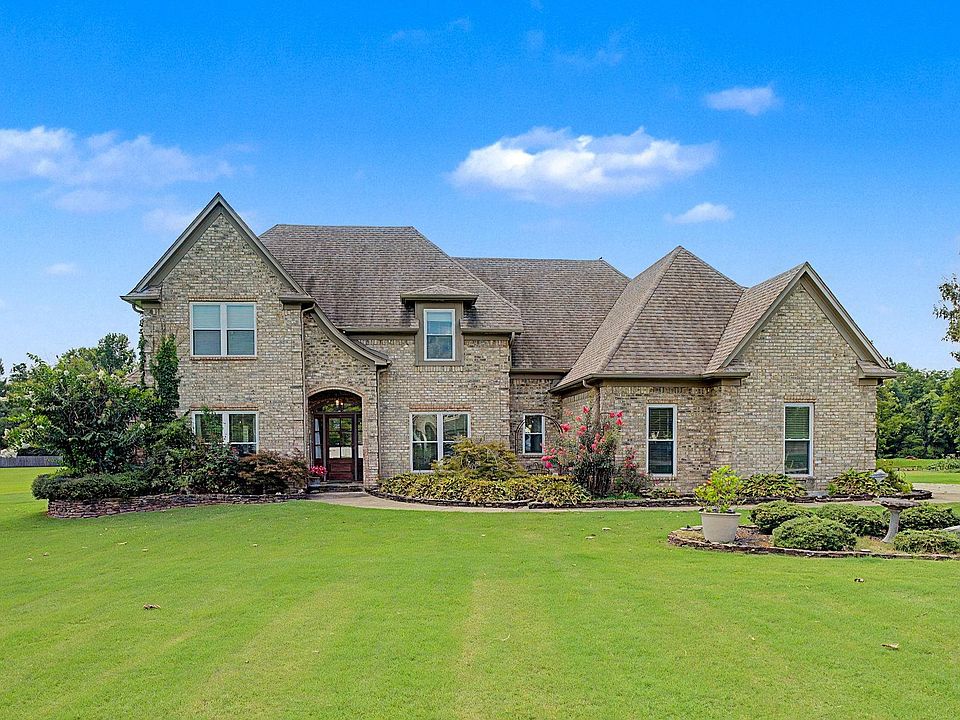 1st image of 475 Crooked Creek Dr