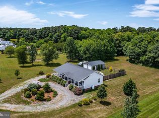 273 Greenfield Point Dr, Reedville, VA 22539