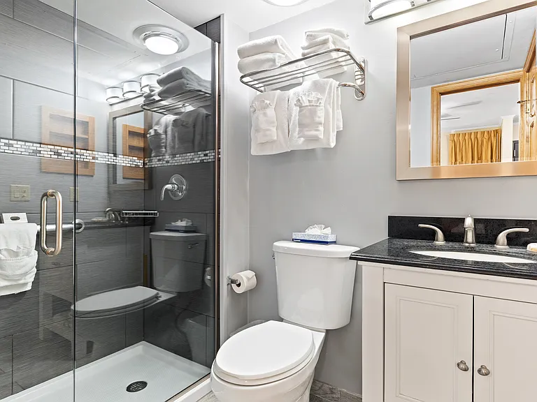 47 E Beaver Creek Blvd — Photo 8