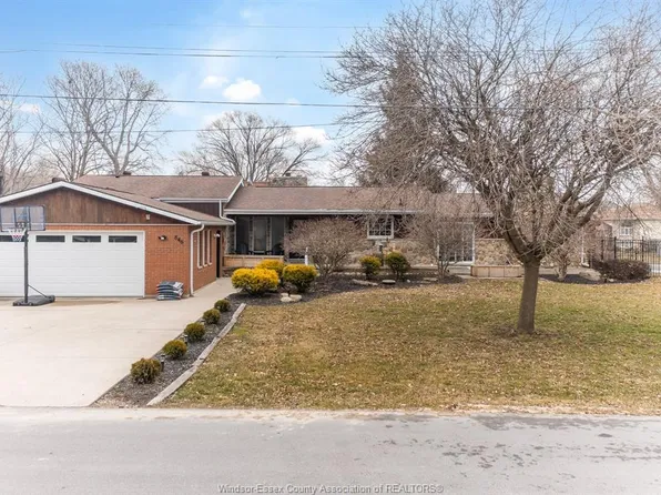 846 Park Ave, Kingsville, ON N9Y 3C5