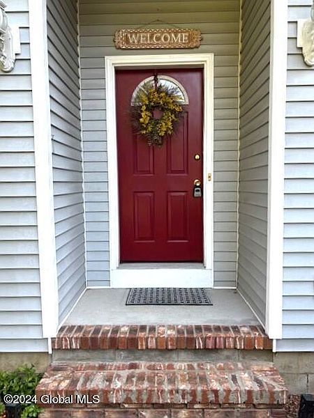 2nd image of 22 Suffolk Lane