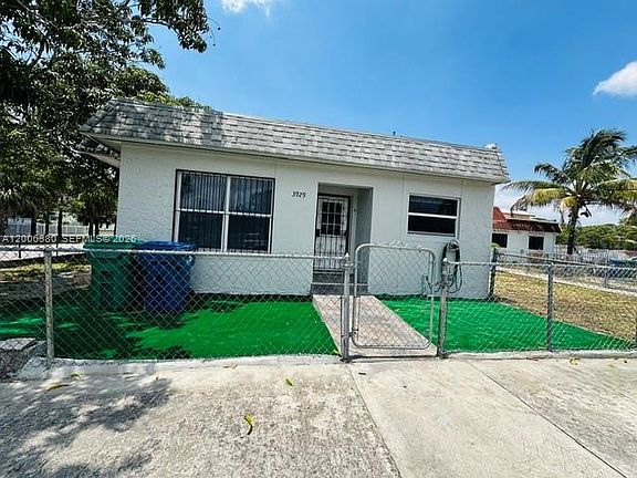 2nd image of 3929 NW 207th Ln