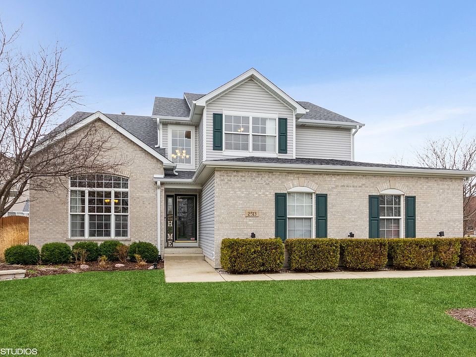 1st image of 2513 Red Oak Dr