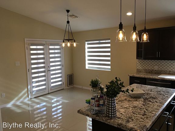 3rd image of 1066 E San Luis Ln