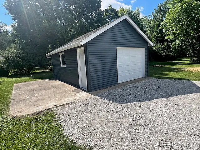 8412 E Old Maple Ave — Photo 3