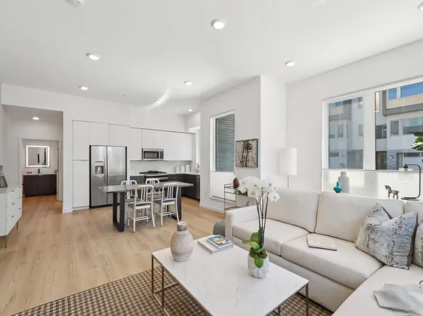 52 Kirkwood Ave #216, San Francisco, CA 94124