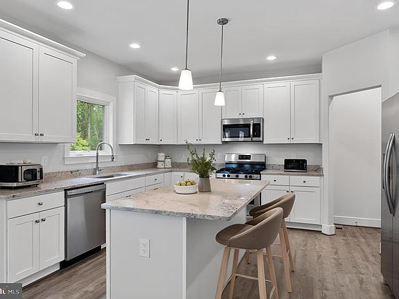 2nd image of 1 Indiantown Rd