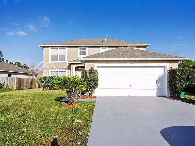 921 Nancy Ct — Photo 1